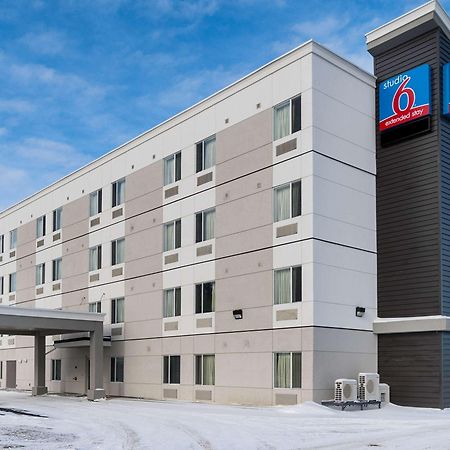 Studio 6-Bruderheim, Ab ภายนอก รูปภาพ